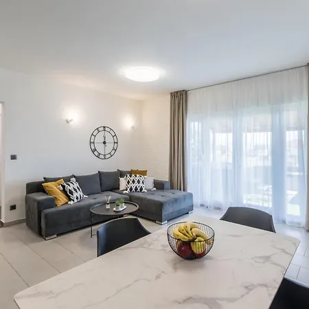 Seaview&jacuzzi 2br * Split